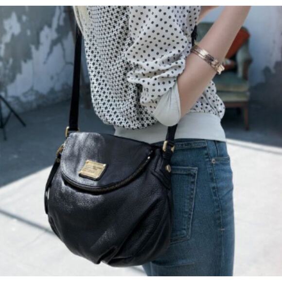 Marc by Marc Jacobs Classic Natasha Black Leather Crossbody Bag - Picture 2 of 11